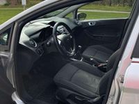 Usata Ford Fiesta Ghia 90 CV (66 kW) 2007 Argento Berlina