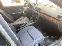 Usata Audi A4 130 CV (95 kW) 2004 Grigio Station wagon