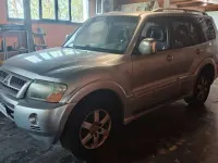 Usata Mitsubishi Pajero Intense 160 CV (117 kW) 2006 Argento SUV
