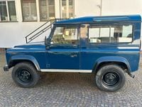 Usata Land Rover Defender 122 CV (89 kW) 1999 Blu Station wagon