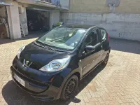 Usata Peugeot 107 Active 68 CV (50 kW) 2012 Nero Utilitaria