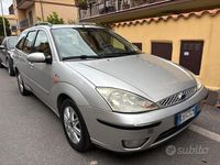 Usata Ford Focus 115 CV (84 kW) 2004 Grigio Station wagon