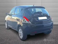 Usata Lancia Ypsilon Gold 95 CV (69 kW) 2015 Nero Utilitaria