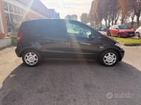 Usado Mercedes A160 Elegance 95 CV (69 kW) 2011 Negro Berlina