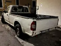 Usata Isuzu D-Max 101 CV (74 kW) 2005 Bianco SUV