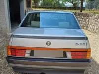Usata Alfa Romeo 75 110 CV (80 kW) 1987 Grigio Berlina