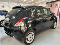 Usata Lancia Ypsilon Platinum 69 CV (50 kW) 2016 Nero Utilitaria