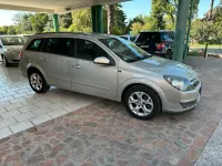 Usata Opel Astra Cosmo 105 CV (77 kW) 2005 Argento Station wagon
