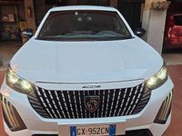 Usata Peugeot 2008 Allure 100 CV (73 kW) 2024 Bianco SUV