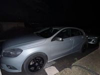 Usata Mercedes A180 109 CV (80 kW) 2015 Grigio Berlina