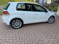 Usata VW Golf VI Highline 105 CV (77 kW) 2010 Bianco Utilitaria