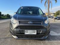 Usata Ford Tourneo Titanium 101 CV (74 kW) 2016 Grigio Station wagon