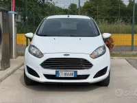 Usado Ford Fiesta Titanium 80 HP (58 kW) 2013 Branco Sedan