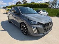 Usata Peugeot 208 Allure 101 CV (74 kW) 2025 Grigio Utilitaria