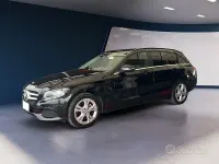 Usata Mercedes 200 Premium 136 CV (100 kW) 2015 Nero Station wagon
