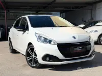 Usata Peugeot 208 GT-line 120 CV (88 kW) 2018 Bianco Utilitaria