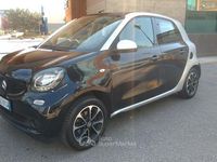 Usado Smart ForFour Passion 71 CV (52 kW) 2015 Negro Utilitario