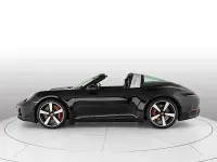 Nuova Porsche 911 480 CV (353 kW) 2026 Nero jet metallizzato/capote nera Cabrio