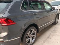 Usata VW Tiguan R-line 150 CV (110 kW) 2021 Grigio SUV
