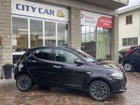 Usata Lancia Ypsilon Gold 69 CV (50 kW) 2023 Nero vulcano Utilitaria