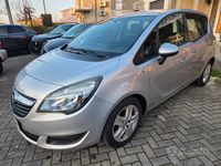 Usata Opel Meriva 120 CV (88 kW) 2016 Grigio Monovolume