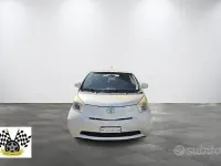 Usata Toyota iQ 68 CV (50 kW) 2010 Bianco Utilitaria