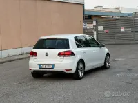 Usata VW Golf VII 105 CV (77 kW) 2012 Bianco Berlina