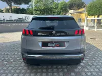Usata Peugeot 3008 Allure 131 CV (96 kW) 2023 Grigio SUV