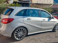 Usata Mercedes B200 Edition 136 CV (100 kW) 2019 Grigio Utilitaria