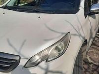 Usata Peugeot 2008 Allure 99 CV (72 kW) 2016 Bianco SUV