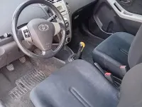 Usata Toyota Yaris 100 CV (73 kW) 2006 Bluazzurro Utilitaria