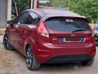 Usata Ford Fiesta 75 CV (55 kW) 2013 Berlina