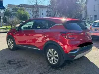 Usado Renault Captur Intens 92 CV (67 kW) 2022 Rojo SUV