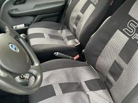 Usata Fiat Doblò 84 CV (61 kW) 2006 Grigio Monovolume