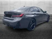 Usado BMW 330 M Sport 286 HP (210 kW) 2023 Cinzento Sedan