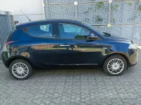 Usata Lancia Ypsilon Gold 69 CV (50 kW) 2016 Blu Utilitaria