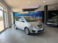 Usata Lancia Musa 69 CV (50 kW) 2009 Argento Monovolume