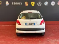 Usata Peugeot 207 68 CV (50 kW) 2012 Bianco Berlina