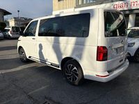 Usata VW Multivan 150 CV (110 kW) 2022 Argento pastello Monovolume