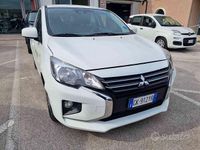 Usata Mitsubishi Space Star Intense 71 CV (52 kW) 2022 Bianco pastello Berlina