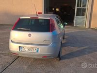 Usata Fiat Grande Punto 90 CV (66 kW) 2008 Grigio Utilitaria