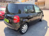 Usata Renault Modus Dynamique 75 CV (55 kW) 2010 Nero Monovolume