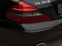 Usata Mercedes SL350 272 CV (200 kW) 2007 Nero Cabrio