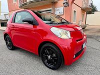 Begagnad Toyota iQ Sol 68 HK (50 kW) 2009 Röd Halvkombi
