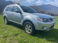 Usata Mitsubishi Outlander Invite 140 CV (102 kW) 2009 Grigio SUV