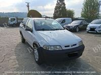 Usata Fiat Strada 80 CV (58 kW) 2004 Bianco Pick-up