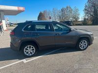 Usata Jeep Cherokee Limited 140 CV (102 kW) 2015 Grigio SUV