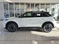 Nuova Fiat 600 La Prima 110 CV (80 kW) 2026 Bicolore bianco tetto nero SUV
