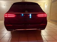 Usata Mercedes E220 Premium Plus 194 CV (142 kW) 2022 Nero Station wagon