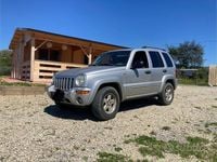 Usata Jeep Cherokee 116 CV (85 kW) 2005 Grigio SUV